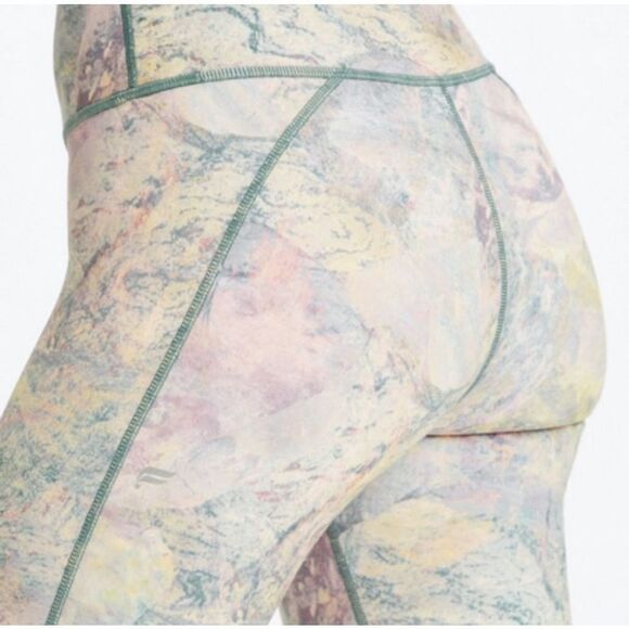 Fabletics Define Powerhold High-Waisted 7/8 Leggings Pastel Marble Print Size Sm - Picture 3 of 10